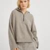 Cashmere English rib knit hooded sweater with shiny detail