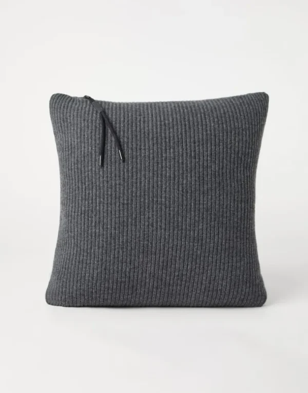 Cashmere English rib knit cushion with shiny zipper pull