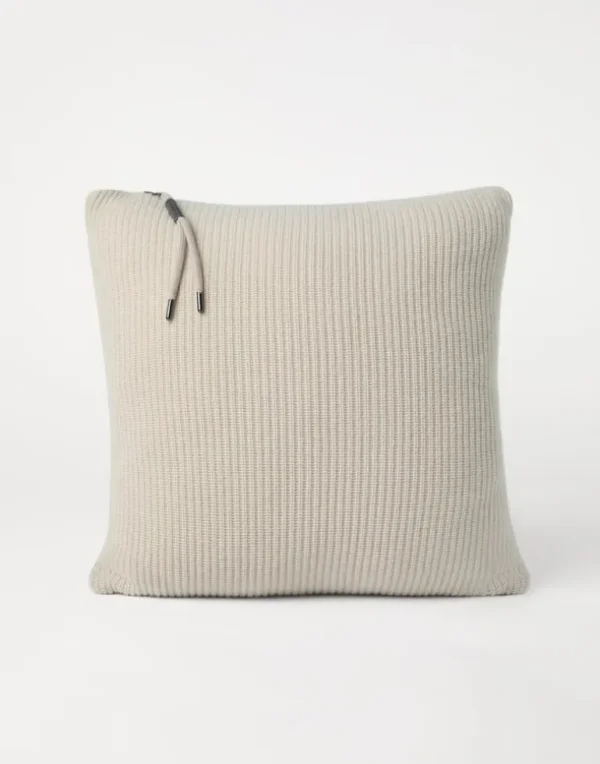 Cashmere English rib knit cushion with shiny zipper pull