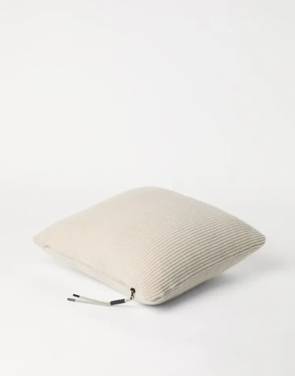 Cashmere English rib knit cushion with shiny zipper pull