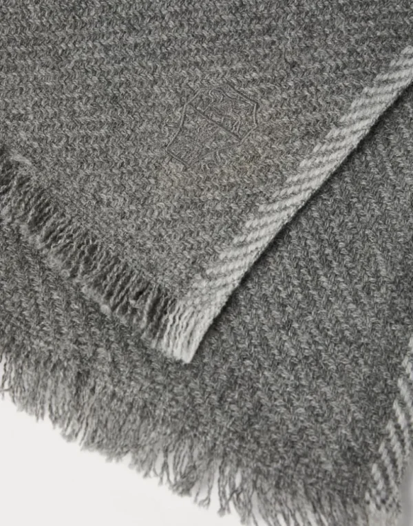 Cashmere scarf