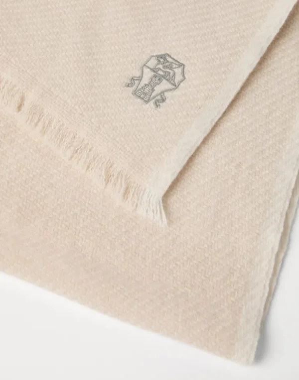 Cashmere scarf