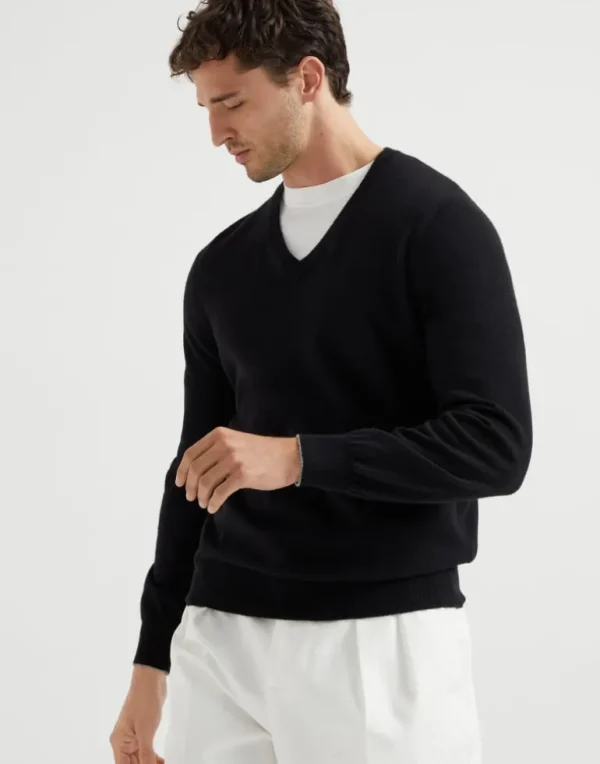 Cashmere sweater