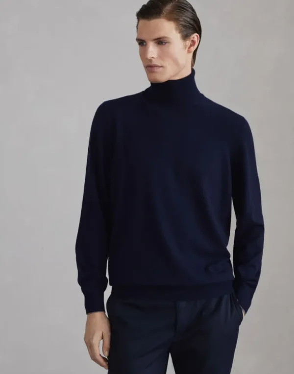 Cashmere turtleneck sweater