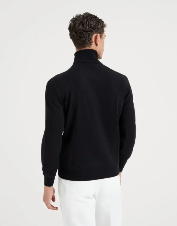 Cashmere turtleneck sweater