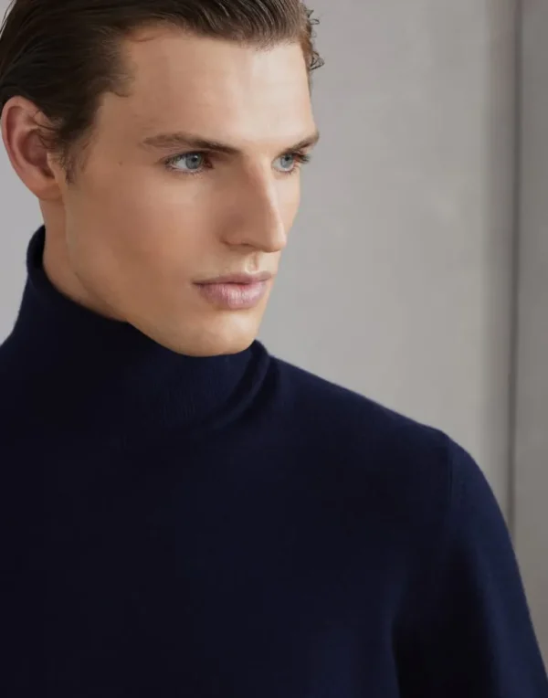 Cashmere turtleneck sweater