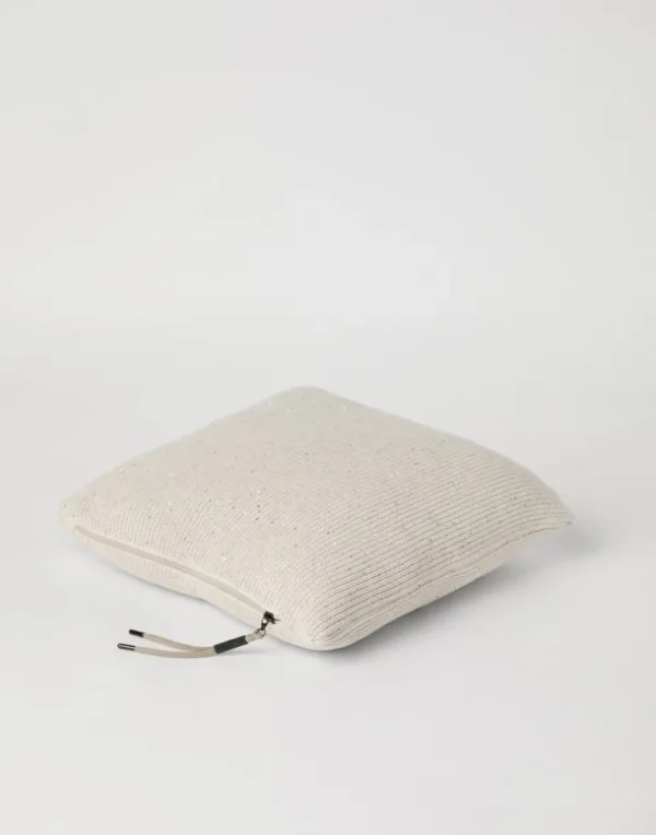 Dazzling cotton half English rib knit cushion with shiny zipper pull