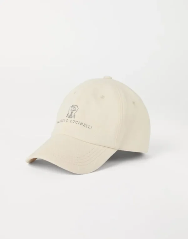 Garment-dyed baseball cap in denim with embroidered logo