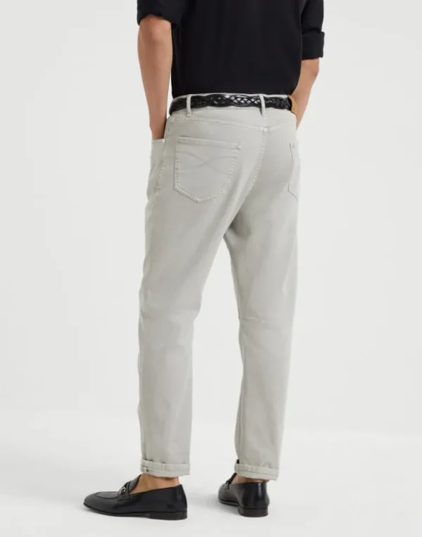 Garment-dyed comfort denim leisure fit five-pocket trousers