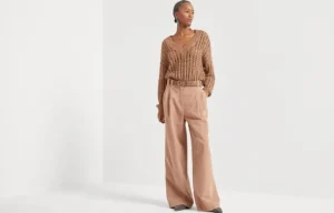 Garment-dyed cotton and linen cover smart wide trousers with monili