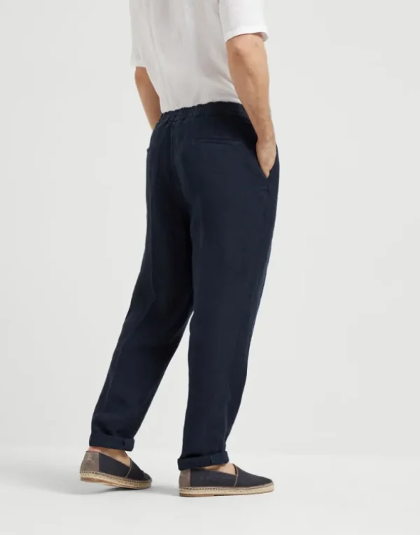 Garment-dyed leisure fit trousers in linen gabardine with drawstring and double pleats