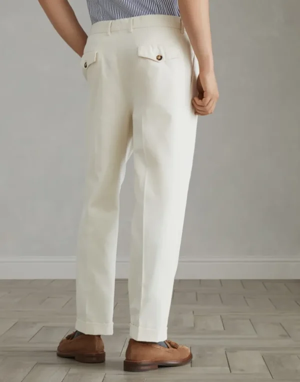 Garment-dyed leisure fit trousers in twisted cotton gabardine with double pleats and tabbed waistband