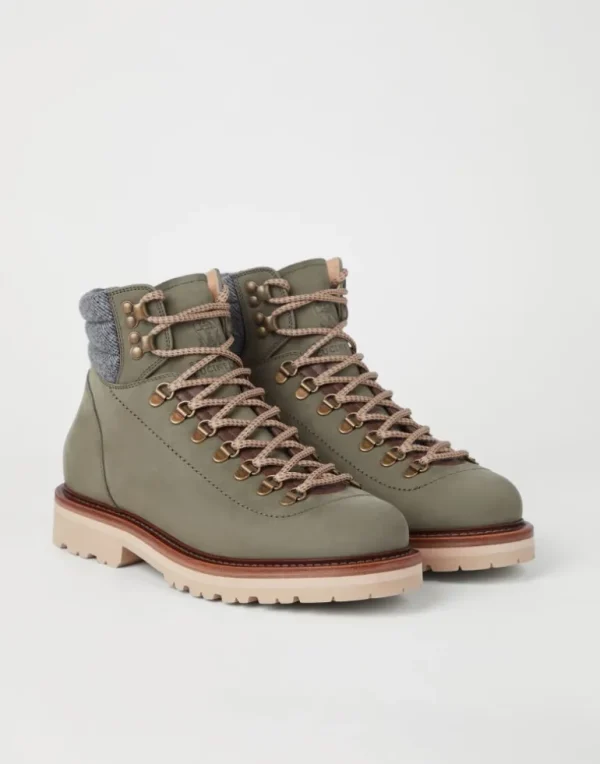 Nubuck mountain-style boots with wool diagonal insert