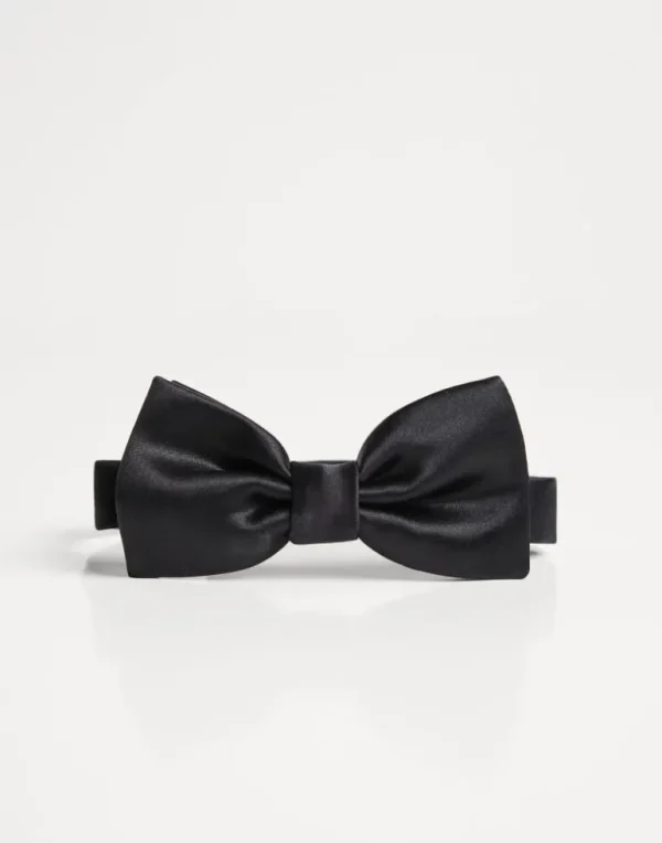 Silk and cotton satin bow tie