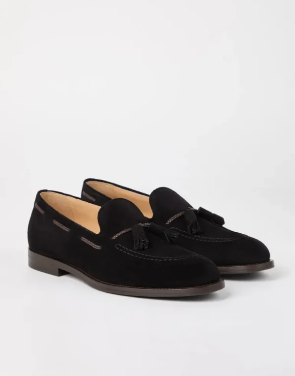 Suede loafers with tassels