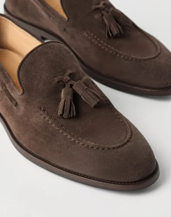 Suede loafers with tassels