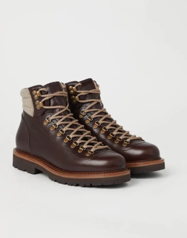 Texture calfskin mountain-style boots with wool diagonal insert