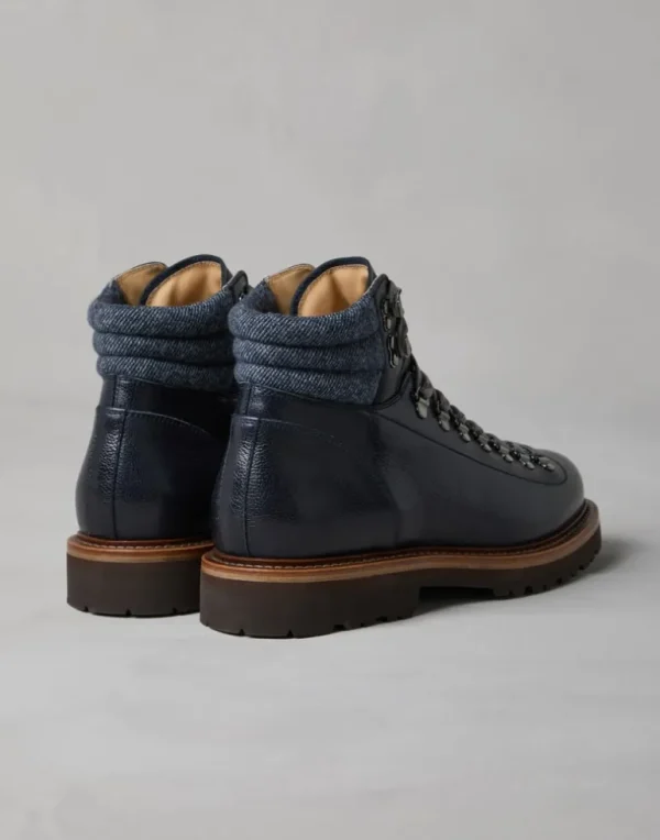 Texture calfskin mountain-style boots with wool diagonal insert