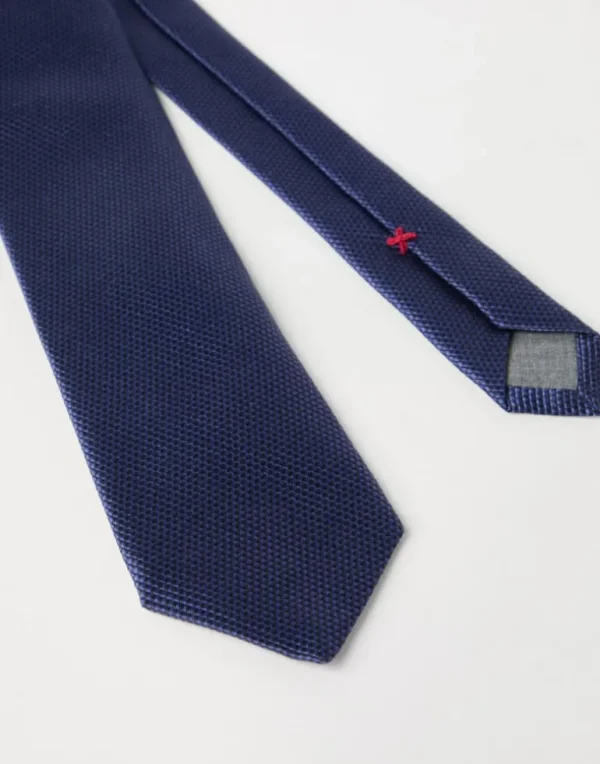 Textured silk twill tie